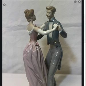 Lladro Anniversary Waltz #1372